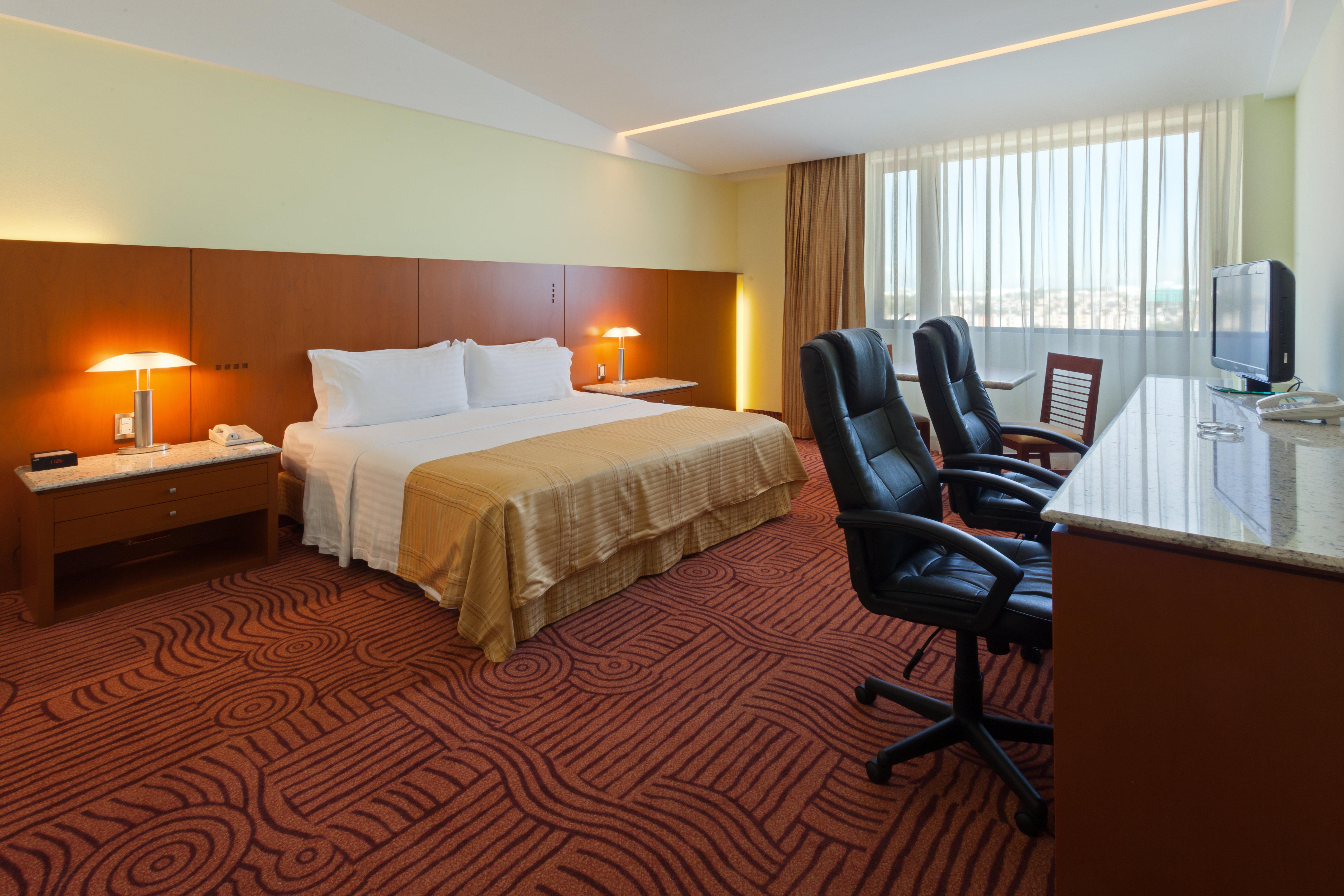 Holiday Inn Puebla Finsa By Ihg Exterior photo