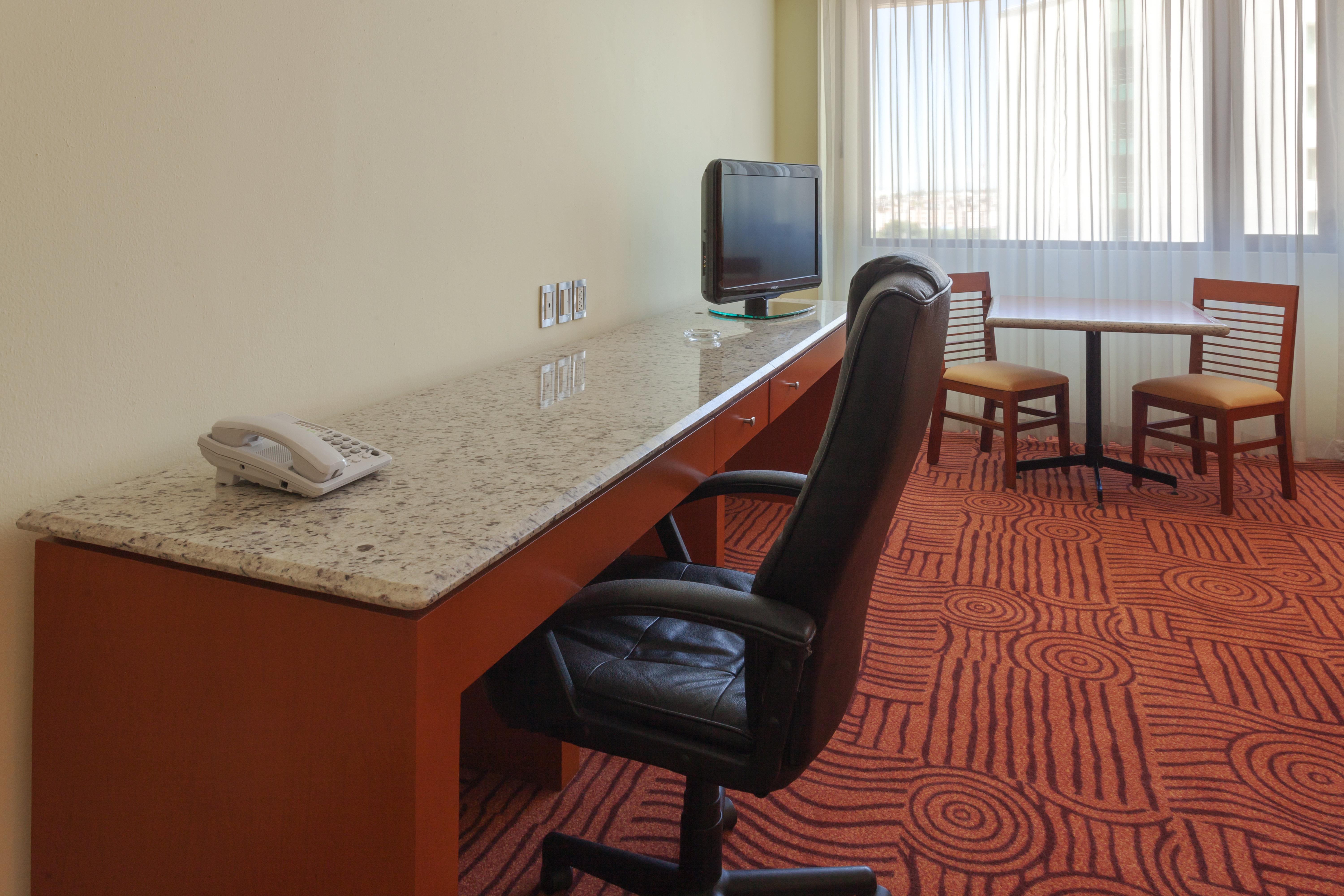 Holiday Inn Puebla Finsa By Ihg Exterior photo
