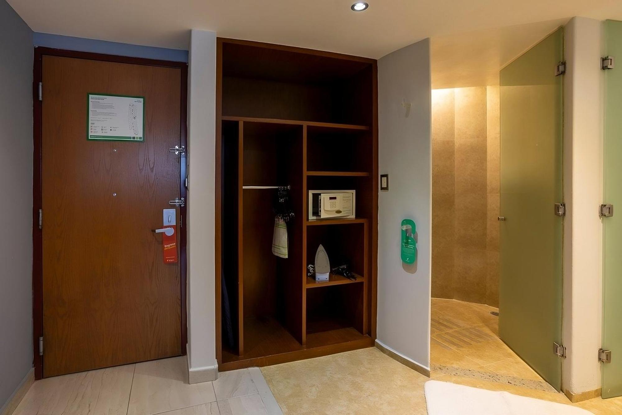 Holiday Inn Puebla Finsa By Ihg Exterior photo
