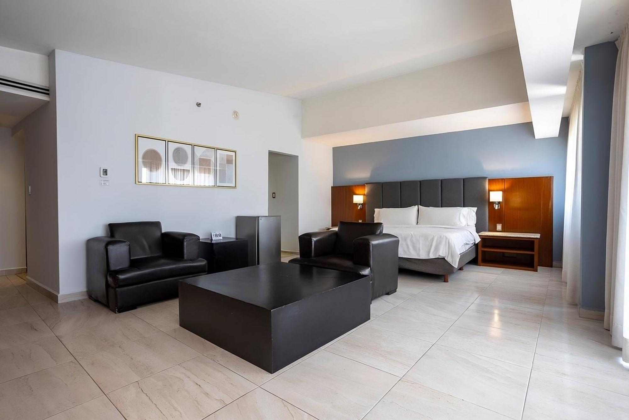 Holiday Inn Puebla Finsa By Ihg Exterior photo